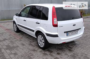 Хетчбек Ford Fusion 2008 в 