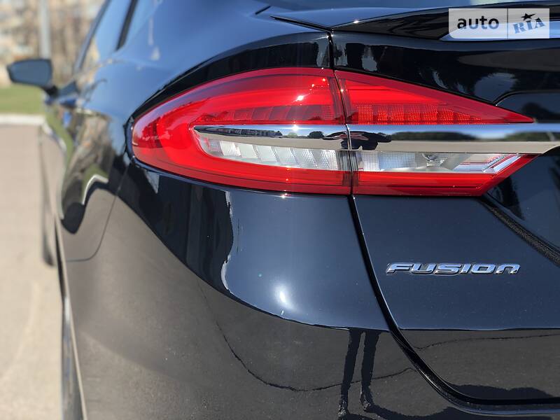 Седан Ford Fusion 2018 в Рівному