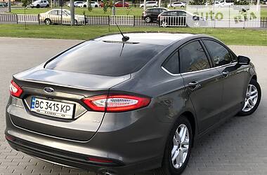 Седан Ford Fusion 2016 в 