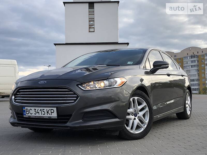 Седан Ford Fusion 2016 в Львові