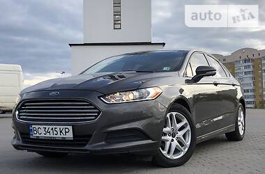 Седан Ford Fusion 2016 в 