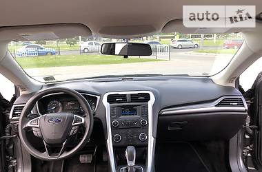 Седан Ford Fusion 2016 в 