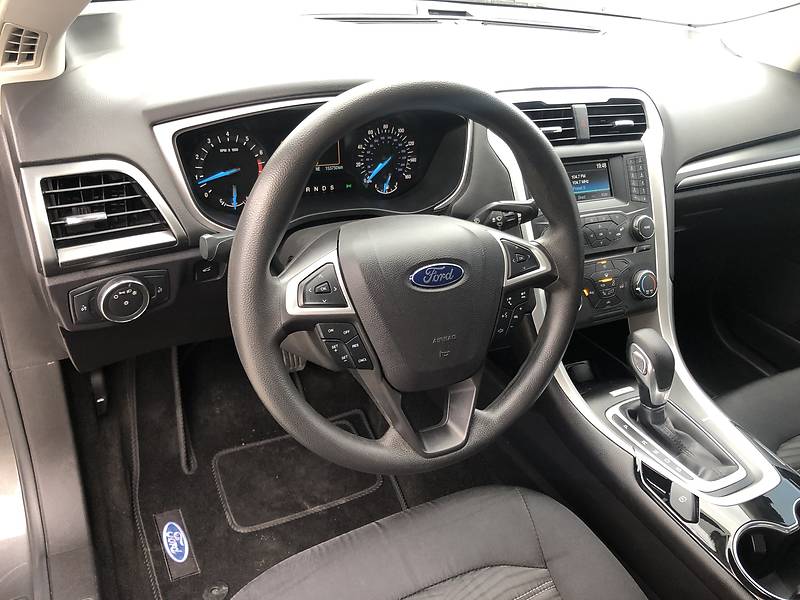 Седан Ford Fusion 2016 в Львові