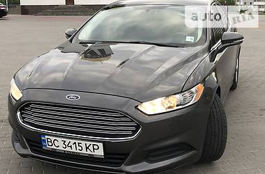 Седан Ford Fusion 2016 в 