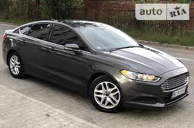 Седан Ford Fusion 2016 в 