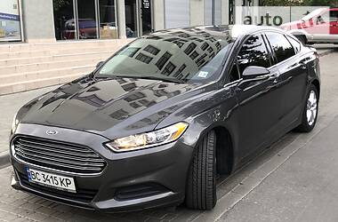 Седан Ford Fusion 2016 в 