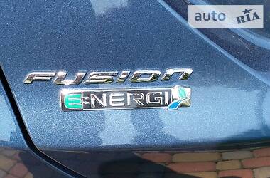 Седан Ford Fusion 2018 в 