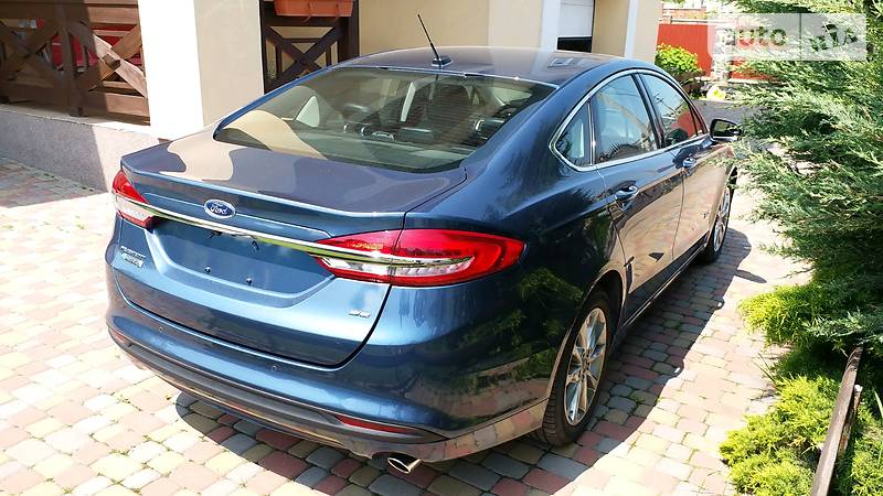 Седан Ford Fusion 2018 в Ровно
