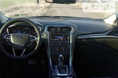Седан Ford Fusion 2015 в Покровске