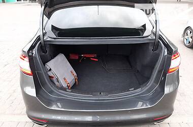 Седан Ford Fusion 2015 в 