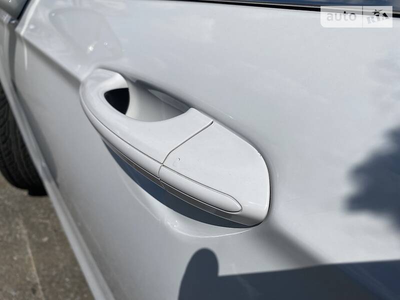 Седан Ford Fusion 2015 в Черновцах
