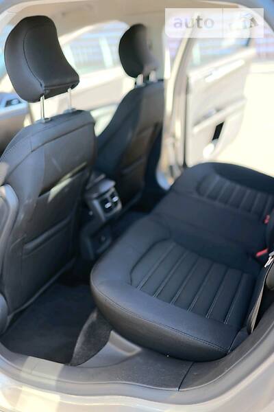 Седан Ford Fusion 2014 в Києві