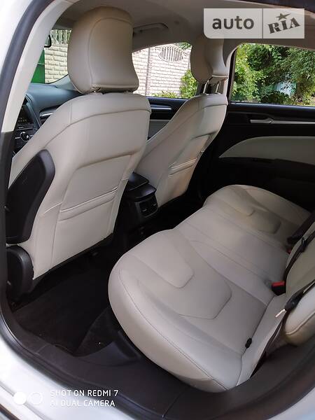 Седан Ford Fusion 2015 в Днепре