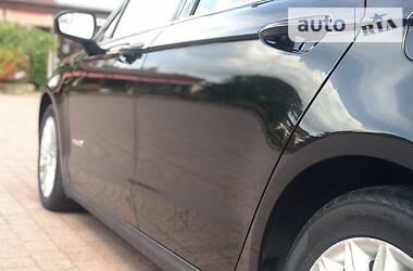 Седан Ford Fusion 2015 в 