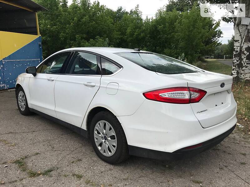 Седан Ford Fusion 2014 в Авдіївці