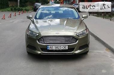 Седан Ford Fusion 2013 в Пятихатках