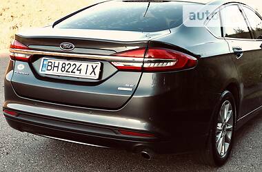 Седан Ford Fusion 2017 в 
