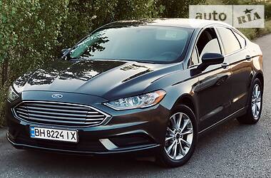 Седан Ford Fusion 2017 в 