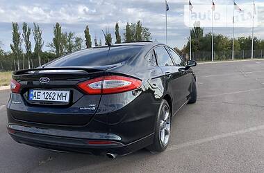 Седан Ford Fusion 2013 в Кривом Роге