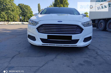 Седан Ford Fusion 2015 в Покровську