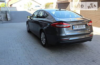 Седан Ford Fusion 2019 в Хмельницком