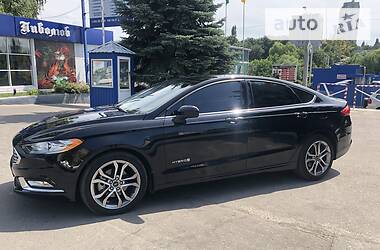 Седан Ford Fusion 2017 в 