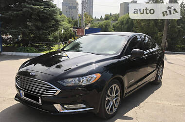 Седан Ford Fusion 2017 в 