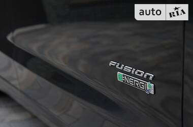 Седан Ford Fusion 2015 в Макарове