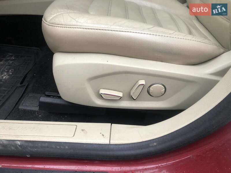 Седан Ford Fusion 2014 в Львове