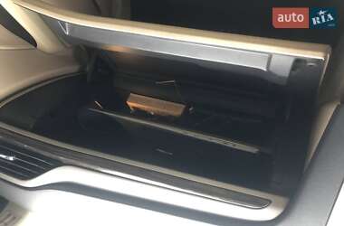 Седан Ford Fusion 2014 в Львове