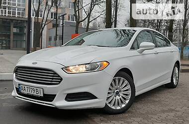 Седан Ford Fusion 2013 в Полтаве