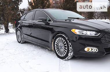 Седан Ford Fusion 2015 в 