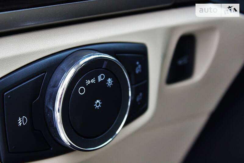Седан Ford Fusion 2012 в Одесі