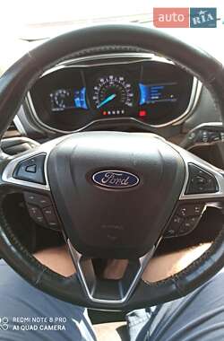 Седан Ford Fusion 2013 в 