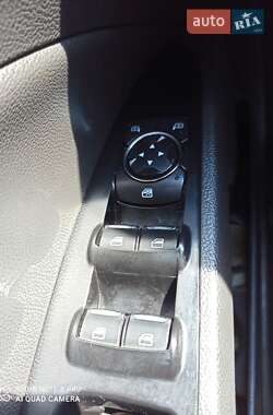 Седан Ford Fusion 2013 в 