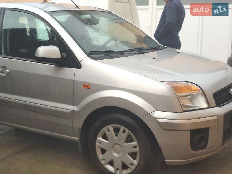 Хетчбек Ford Fusion 2012 в Мукачевому