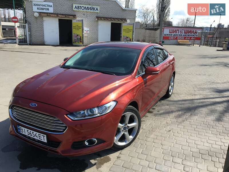 Седан Ford Fusion 2014 в Кременчуці