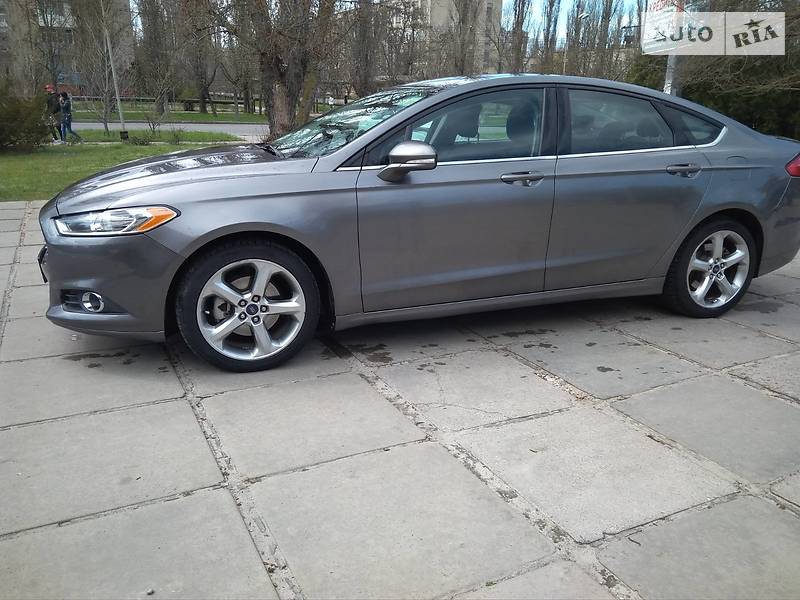 Седан Ford Fusion 2014 в Херсоні