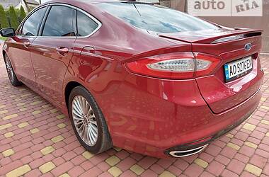 Седан Ford Fusion 2014 в Тячеві