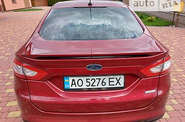 Седан Ford Fusion 2014 в Тячеві