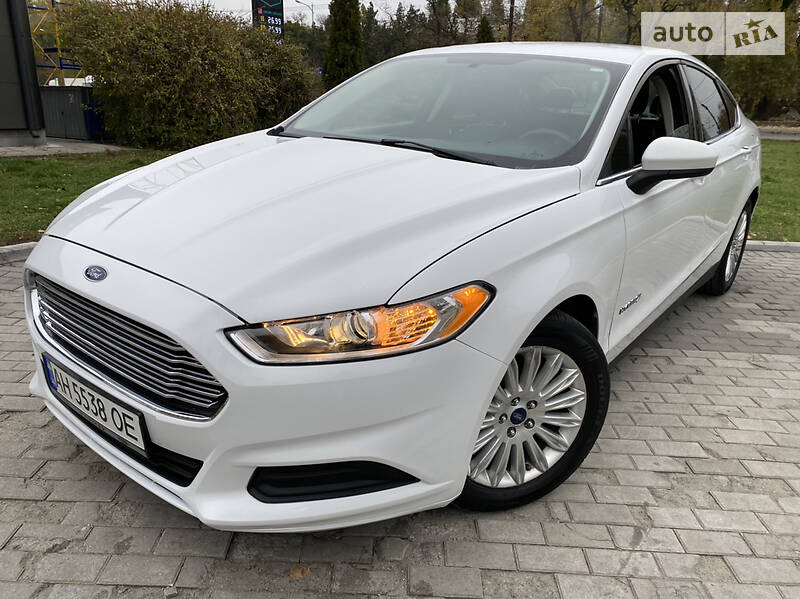 Седан Ford Fusion 2013 в Днепре