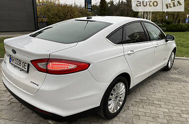 Седан Ford Fusion 2013 в Днепре