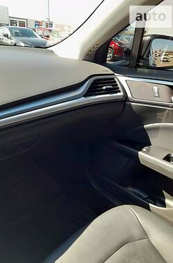 Седан Ford Fusion 2014 в 