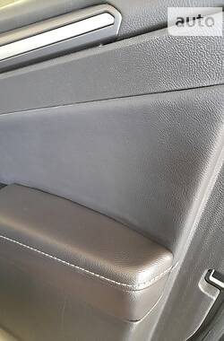 Седан Ford Fusion 2014 в 