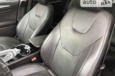 Седан Ford Fusion 2014 в 