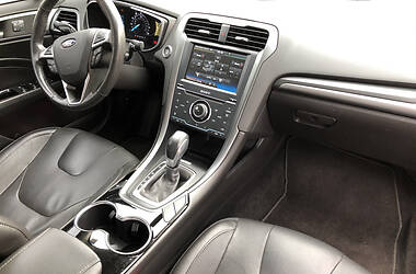 Седан Ford Fusion 2014 в 