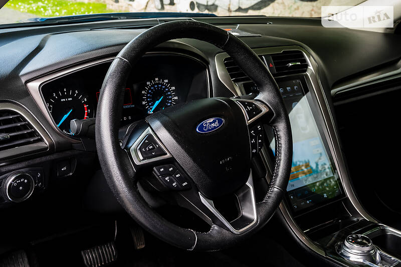 Седан Ford Fusion 2016 в Луцке