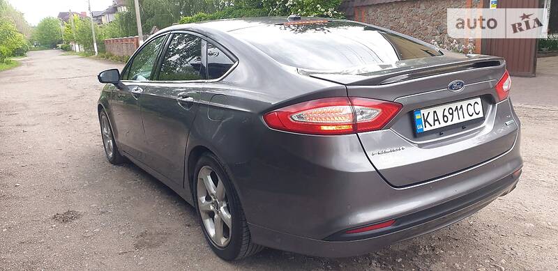 Седан Ford Fusion 2013 в Киеве