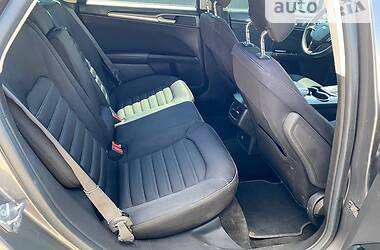 Седан Ford Fusion 2014 в 