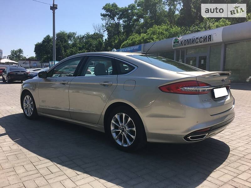Седан Ford Fusion 2016 в Днепре